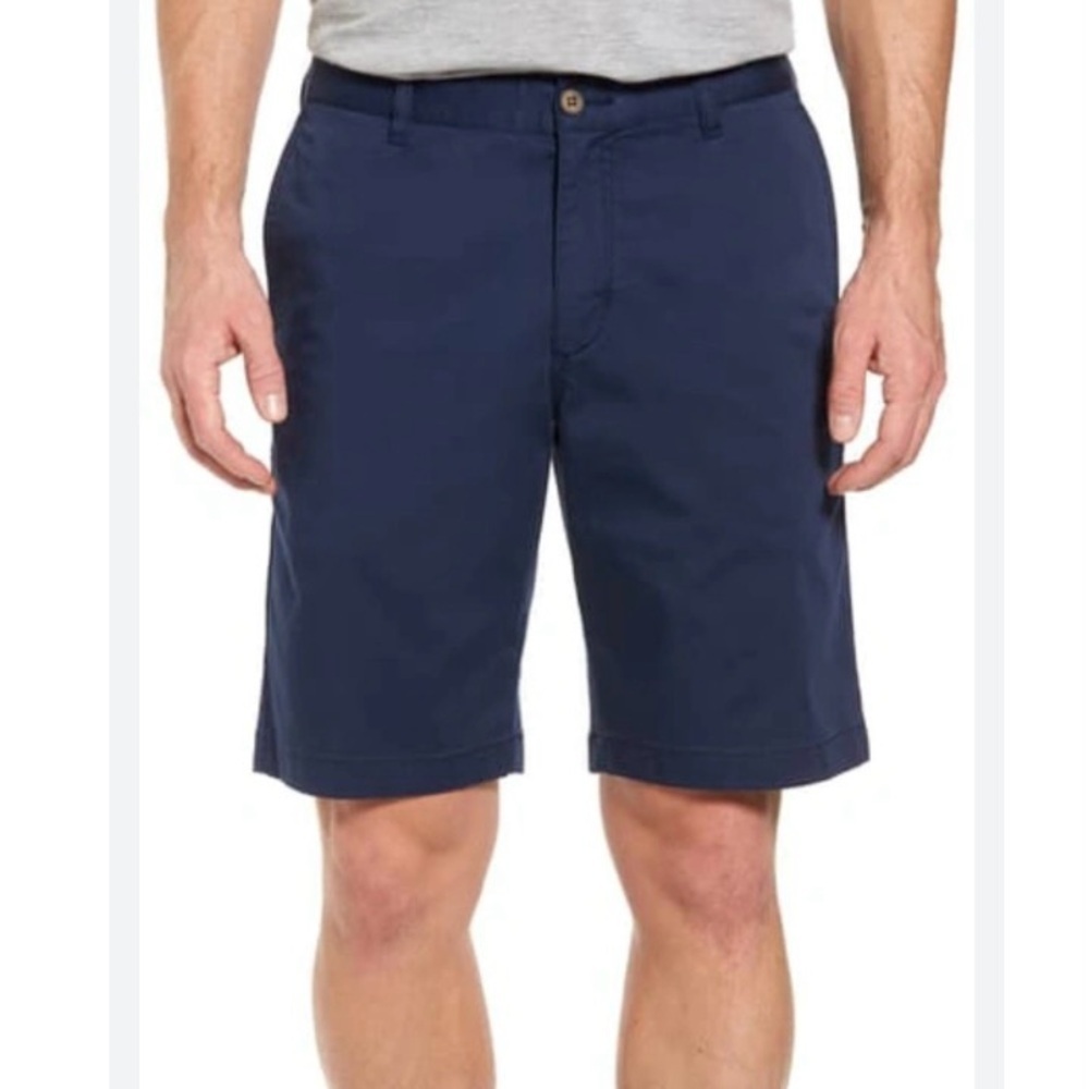 Tommy Bahama men's size 36 Blue flat front classic fit chino shorts